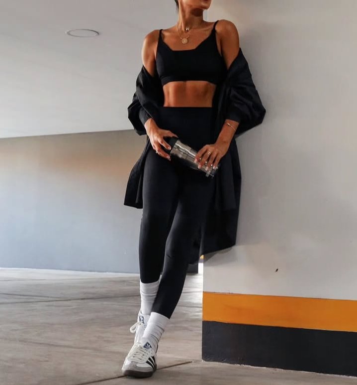 Com tudo em cima